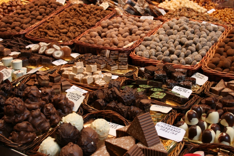 vente-VALDEROURE-min_chocolates_chocolate_nibble_sweetness_fine_chocolates_gourmet_candy_brand-752083
